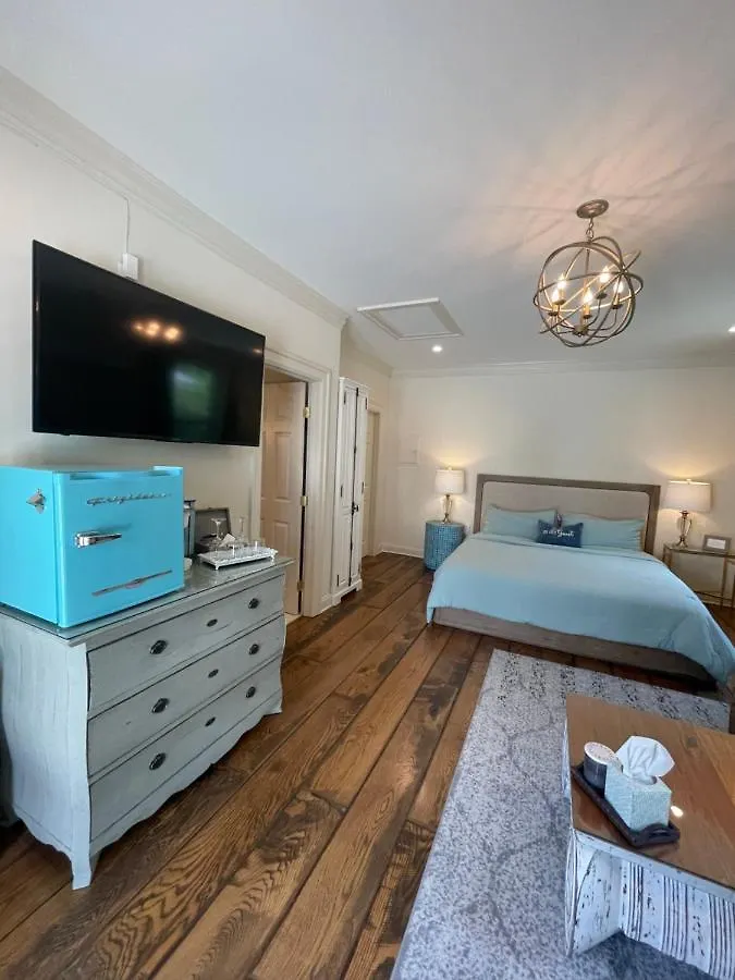 Guest house 5 Stars In Eastover Charlotte